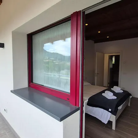 Alps Apartment *