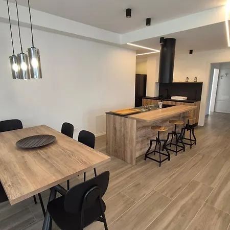 Alps Apartment *